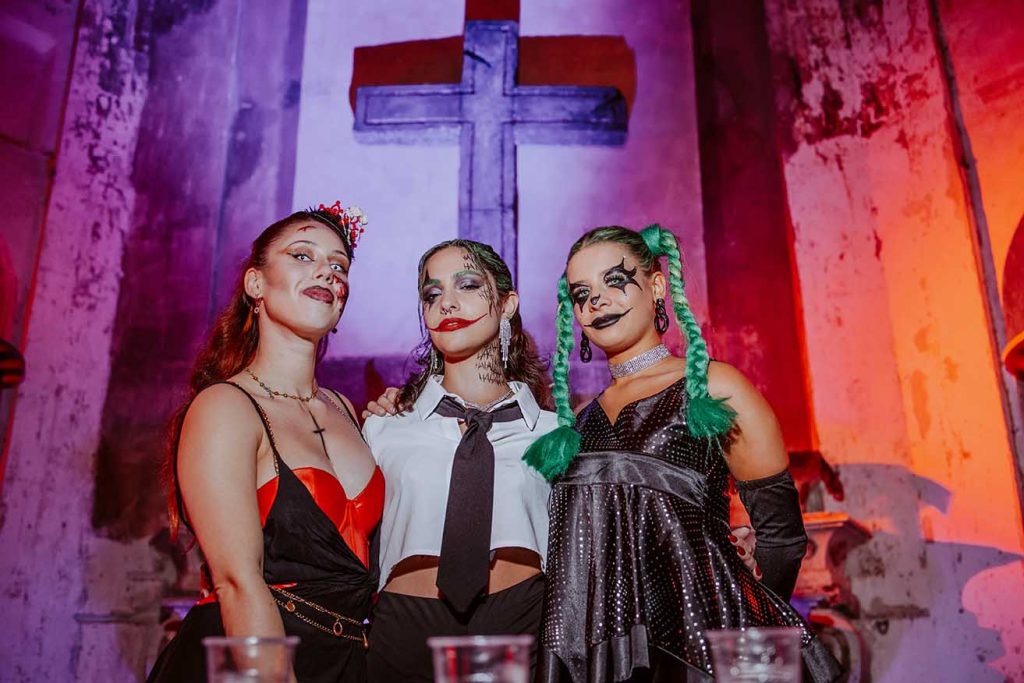 ragazze-castello-san-giorgio-canavese-halloween-torino-2025.jpg